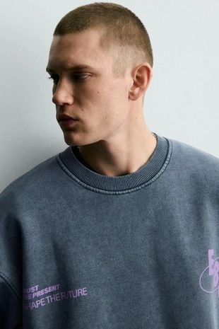 Толстовка с эффектом потертости с надписями- Заказать в России