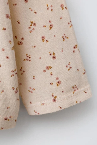 Футболка с цветочным принтом- Заказать в России