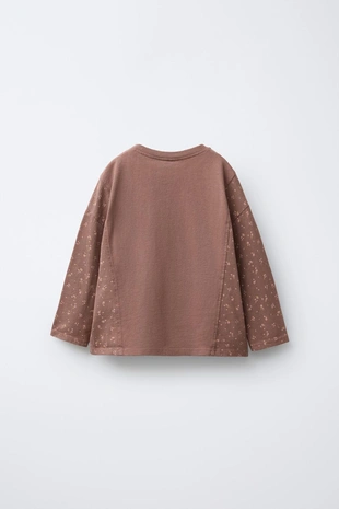 Футболка с цветочным принтом