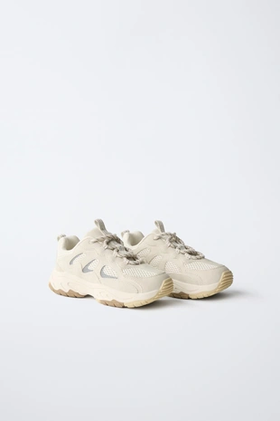 Кроссовки с сетчатой тканью- Заказать в России