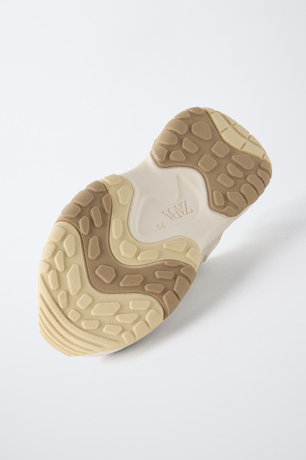 КРОССОВКИ С СЕТЧАТОЙ ТКАНЬЮ