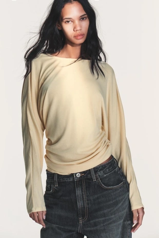 Футболка с боковой драпировкой