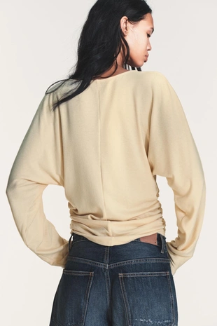 Футболка с боковой драпировкой- Заказать в России