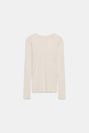 Футболка в рубчик с длинными рукавами