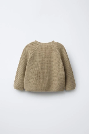 Свитер из рифленого трикотажа с воротником на пуговицах- Заказать в России