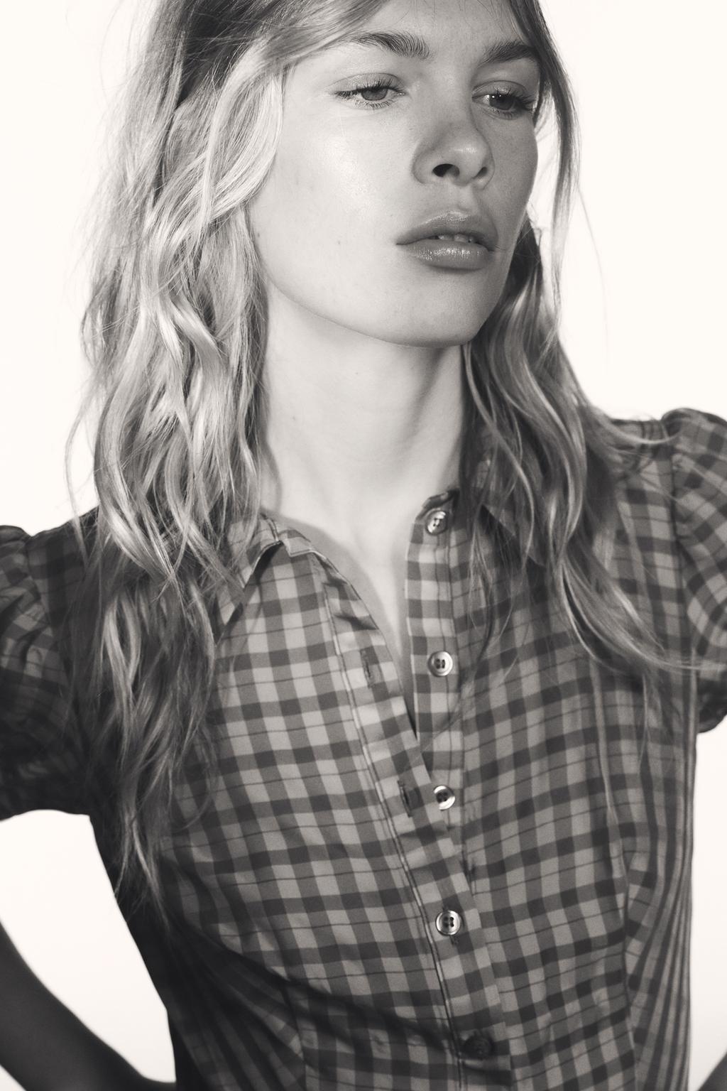 КОРОТКОЕ ПЛАТЬЕ В КЛЕТКУ С ВОЛАНАМИ