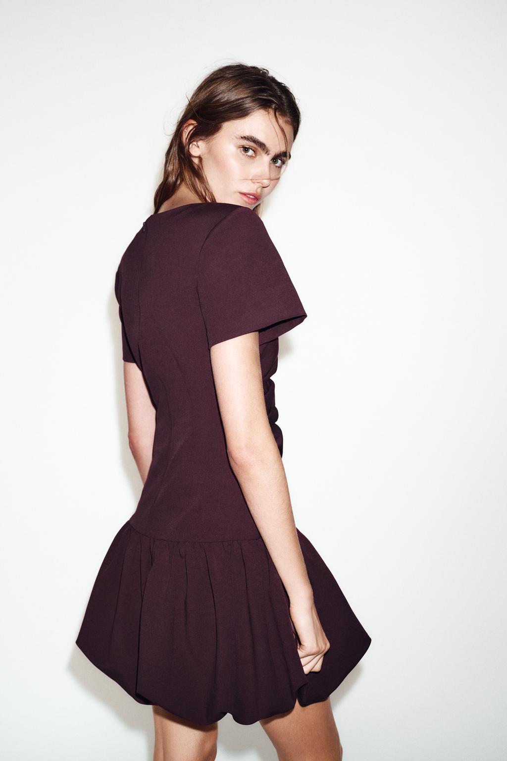 КОРОТКОЕ ПЛАТЬЕ-БАЛЛОН