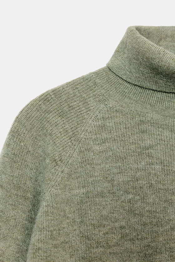 ВЯЗАНЫЙ ДЖЕМПЕР С РУКАВАМИ «ЛЕТУЧАЯ МЫШЬ»