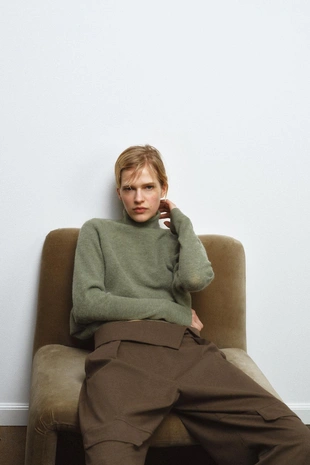 Вязаный джемпер с рукавами «летучая мышь»- Заказать в России