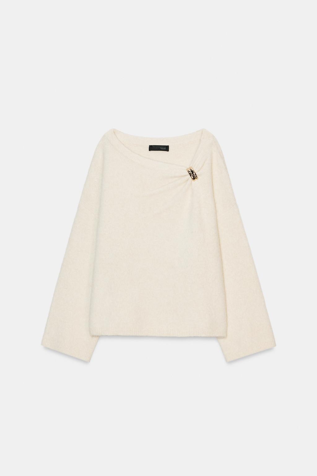 ДЖЕМПЕР С БРОШЬЮ