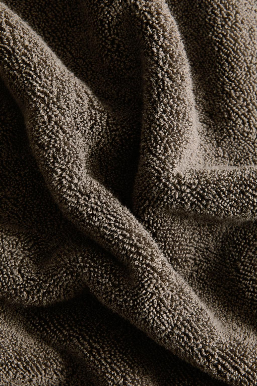 Мягкое хлопковое полотенце для ванны (700 г/м²)