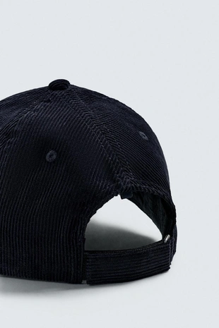 Вельветовая кепка