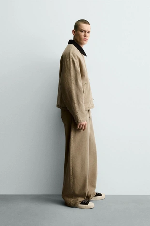 Куртка с комбинированным воротником и навесными петлями- Заказать в России