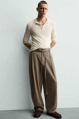 Брюки BALLOON FIT с защипами и поясом- Заказать в России