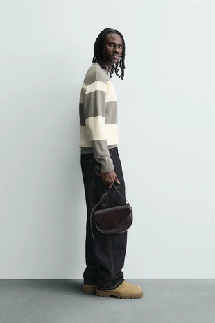 Мягкий свитер из рельефной ткани- Заказать в России