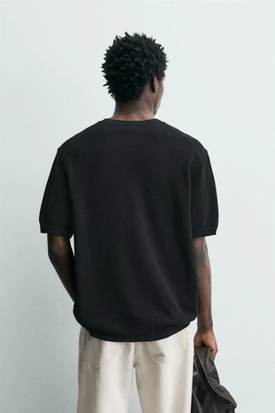 Трикотажная футболка свободного кроя