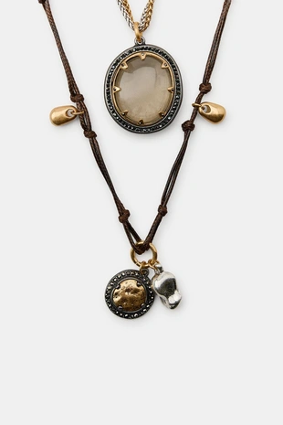 Набор из трех ожерелий с камнями и шармами- Заказать в России