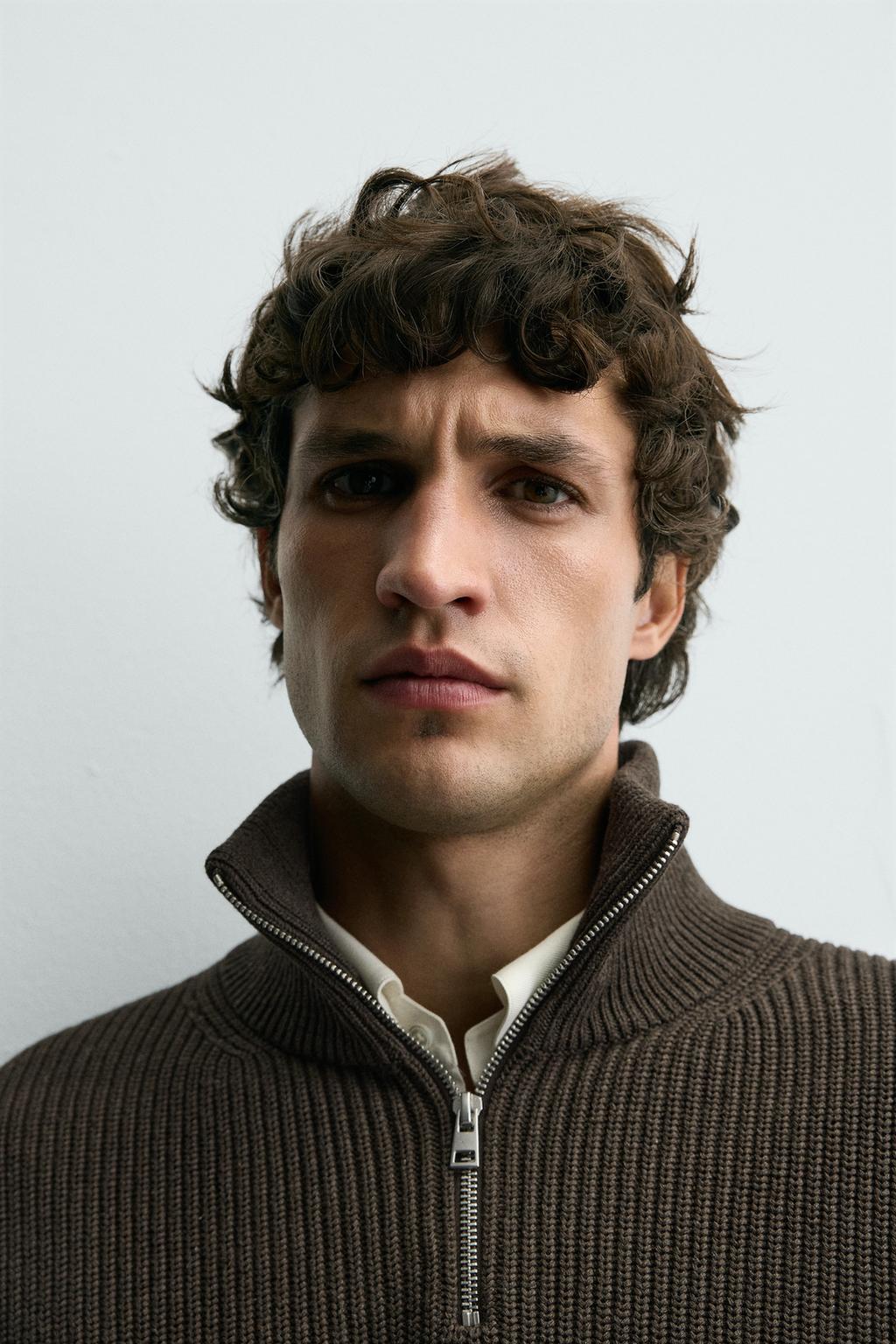 СВИТЕР ИЗ ЖЕМЧУЖНОЙ ВЯЗКИ С ВОРОТНИКОМ НА МОЛНИИ