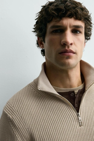 Джемпер из жемчужной вязки с воротником на молнии- Заказать в России