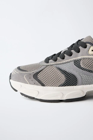 Кроссовки из разных материалов- Заказать в России