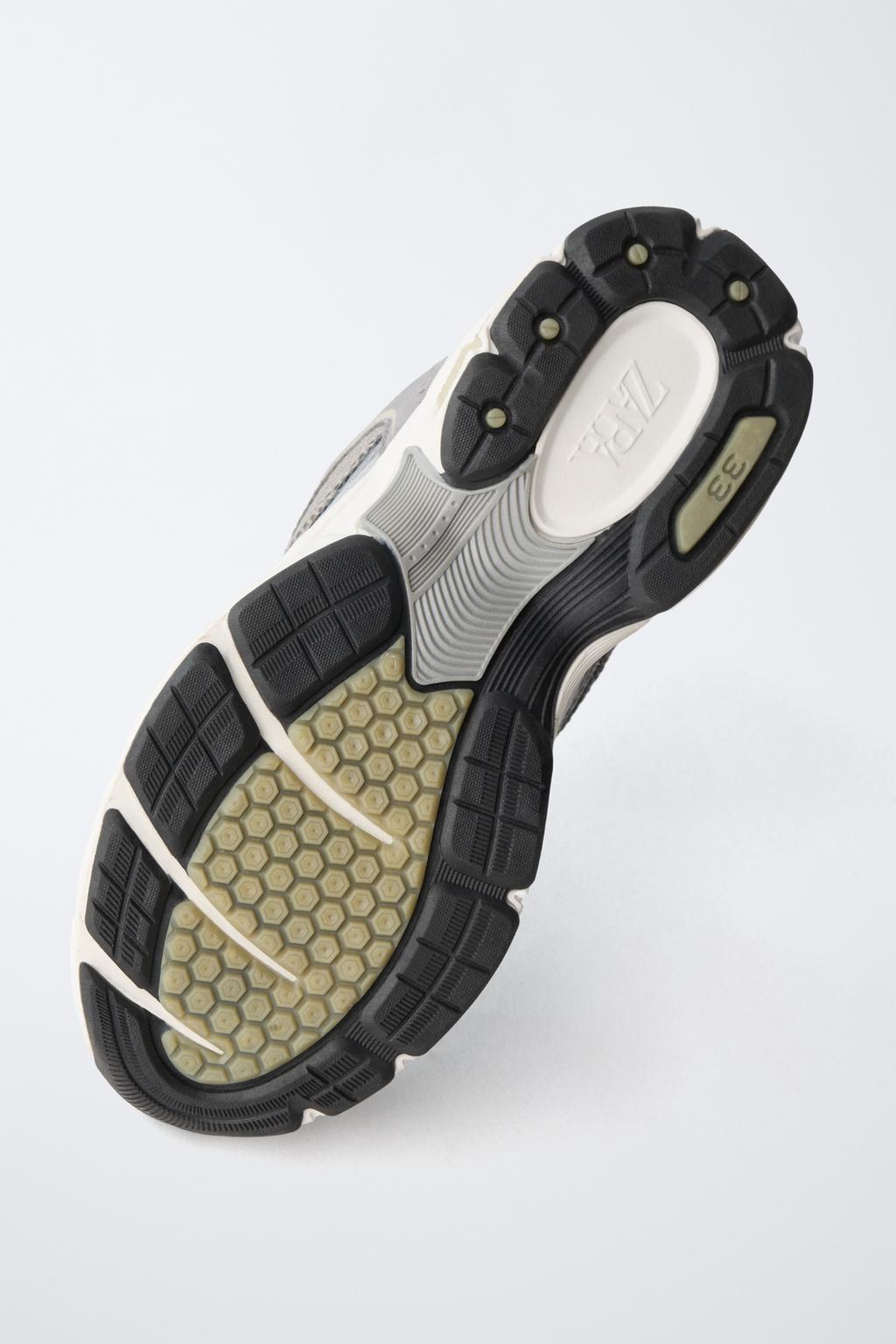 КРОССОВКИ ИЗ РАЗНЫХ МАТЕРИАЛОВ