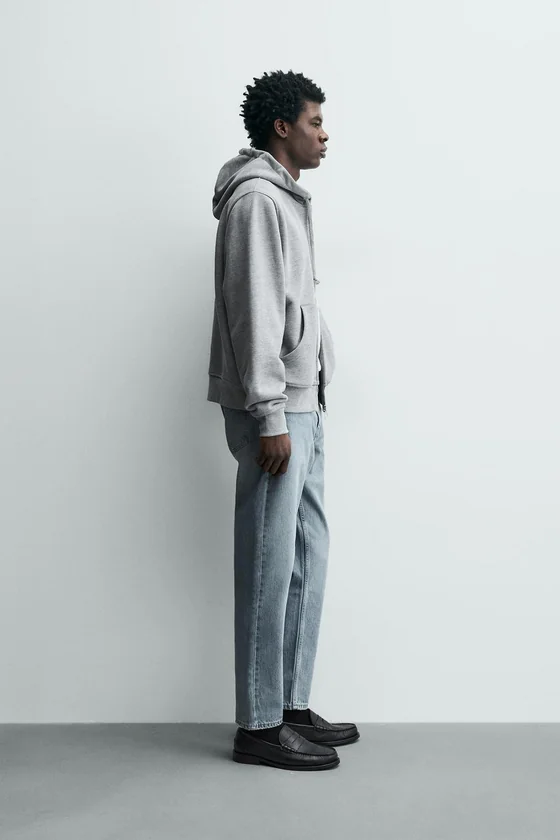ДЖИНСЫ  TAPERED FIT