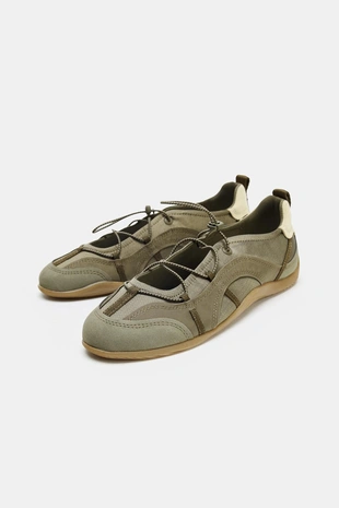 Спортивные балетки с эластичными ремешками- Заказать в России