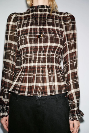 Рубашка в клетку с эластичным жатым узором- Заказать в России