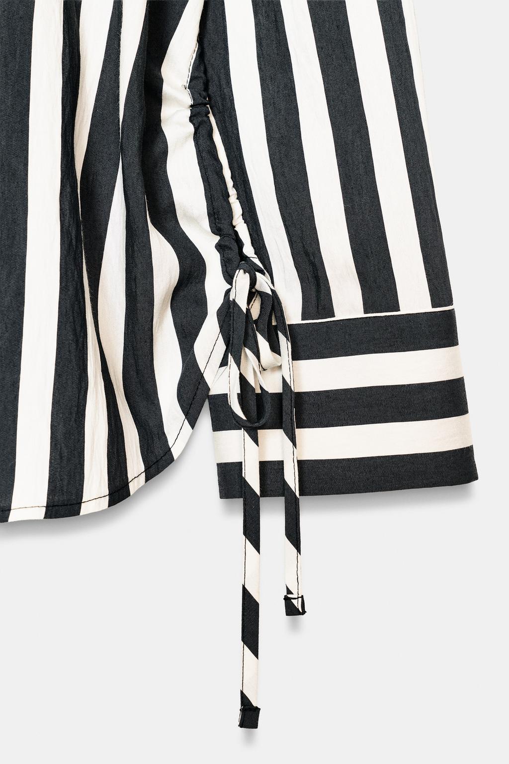 РУБАШКА В ПОЛОСКУ СО ШНУРКАМИ ПО БОКАМ