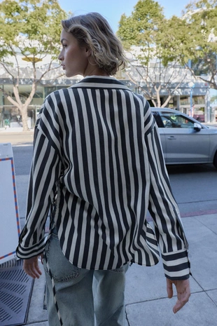 Рубашка в полоску со шнурками по бокам- Заказать в России