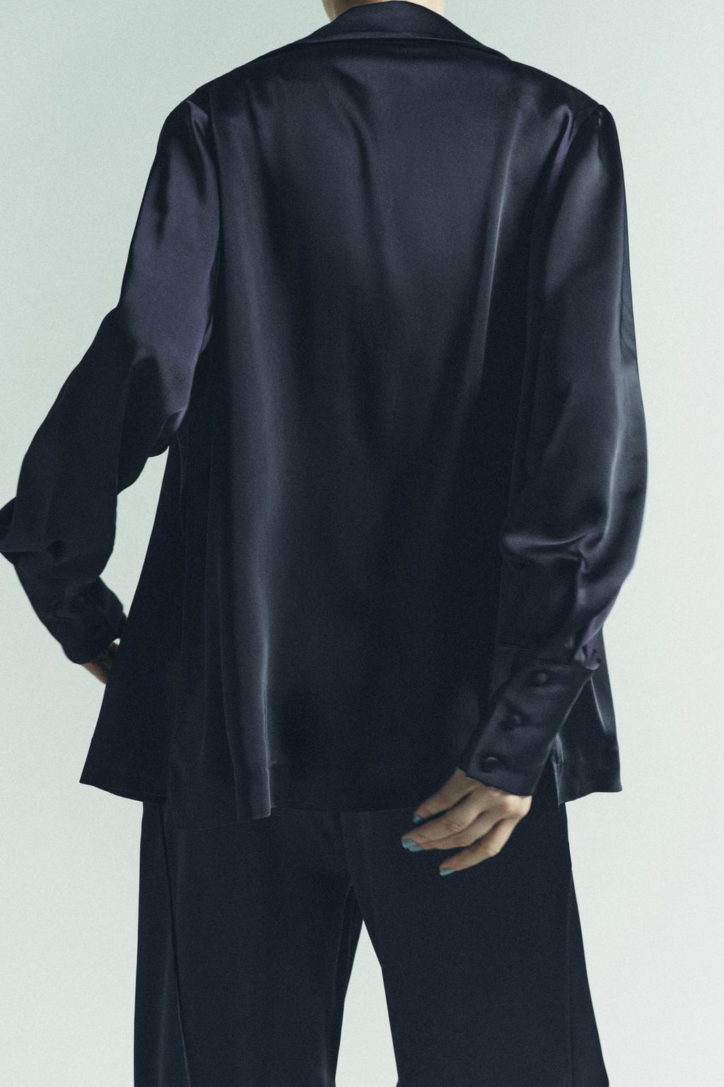 АТЛАСНАЯ РУБАШКА С ЗАВЯЗКАМИ