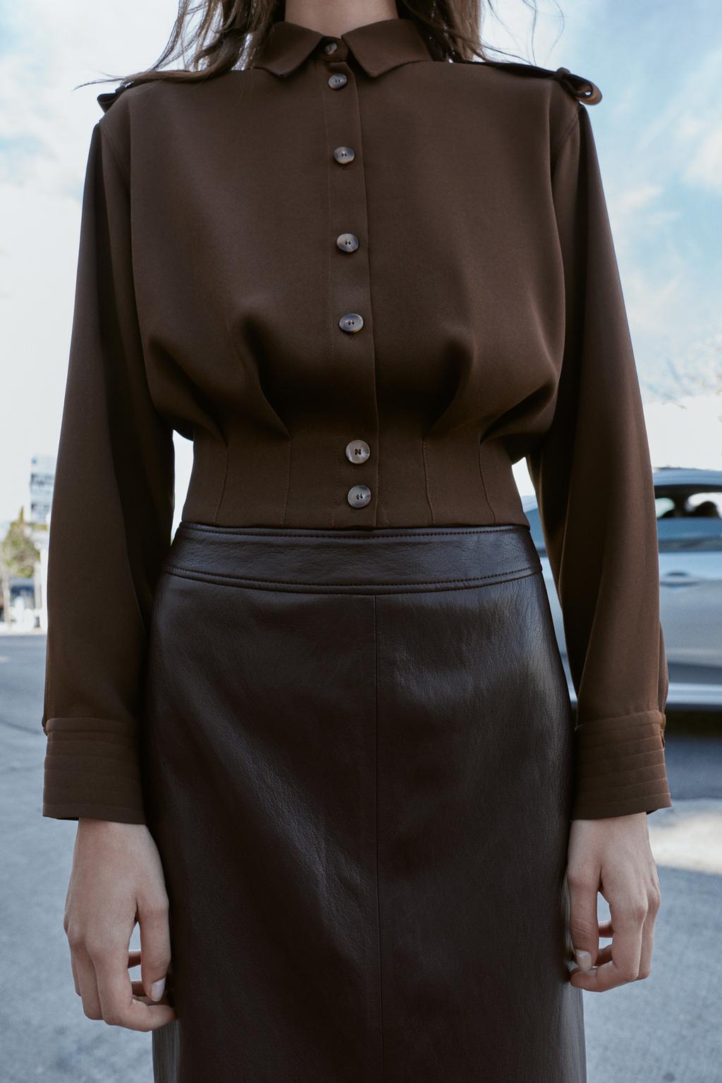 РУБАШКА C ХЛЯСТИКАМИ НА ПЛЕЧАХ