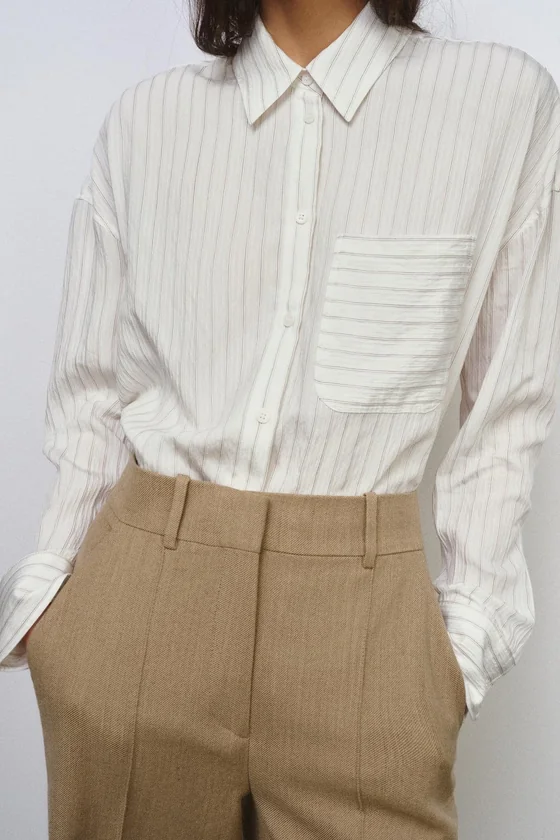 РУБАШКА ИЗ СТРУЯЩЕЙСЯ ТКАНИ В ПОЛОСКУ — коллекция Zara «ZW»