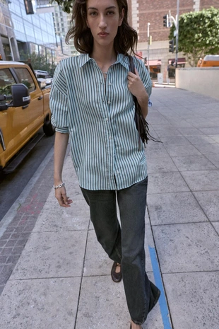Рубашка оверсайз из поплина в полоску- Заказать в России