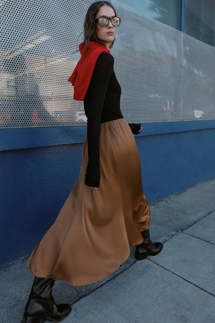 Атласная юбка миди- Заказать в России