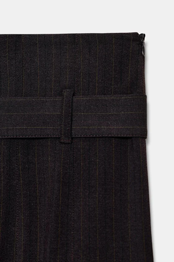 ЮБКА С РЕМНЕМ И КОНТРАСТНЫМИ ДЕТАЛЯМИ — коллекция Zara «ZW»