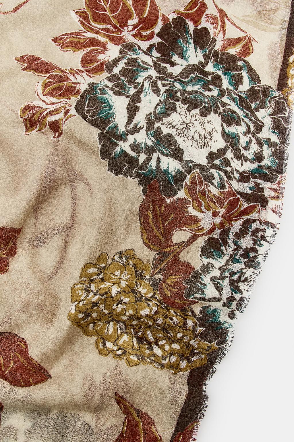 ШАРФ С ЦВЕТОЧНЫМ ПРИНТОМ