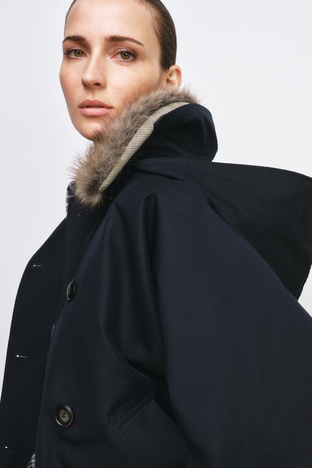ТРЕНЧ С МЕХОВЫМ ВОРОТНИКОМ — ZW COLLECTION