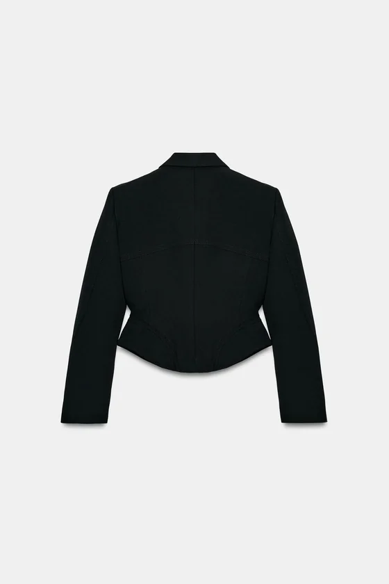 КОРОТКИЙ БЛЕЙЗЕР С ОТСТРОЧКОЙ — коллекция Zara «ZW»