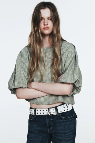 Топ в клетку с объемными рукавами- Заказать в России