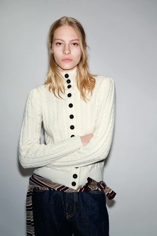 Вязаный кардиган с косами- Заказать в России