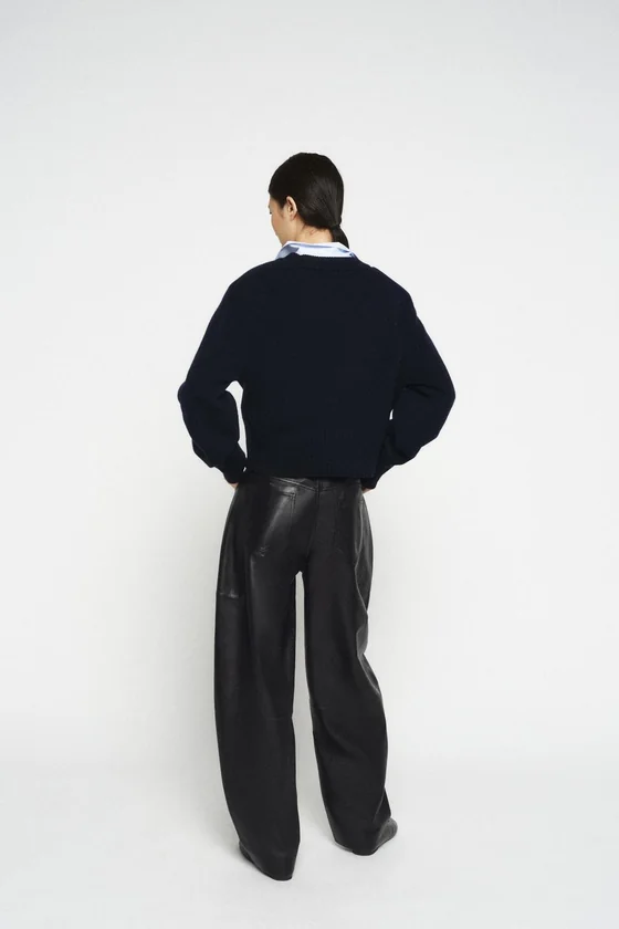 БРЮКИ-БАРРЕЛЬ ИЗ КОЖИ коллекция Zara «ZW» 