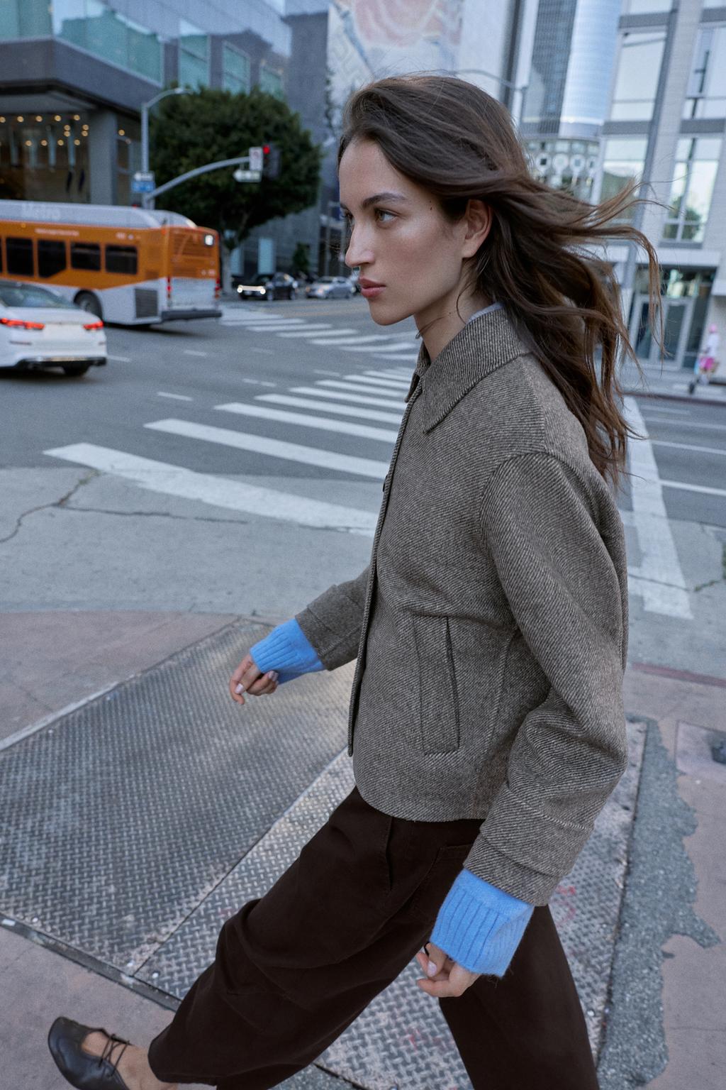 КОРОТКОЕ ПАЛЬТО ИЗ ШЕРСТИ