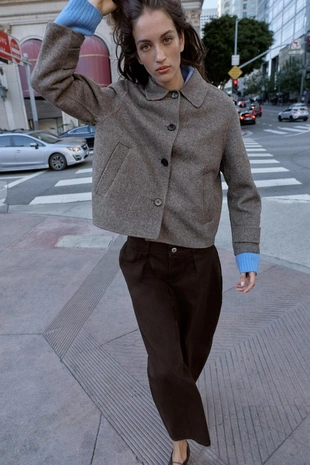 Короткое пальто из шерсти- Заказать в России