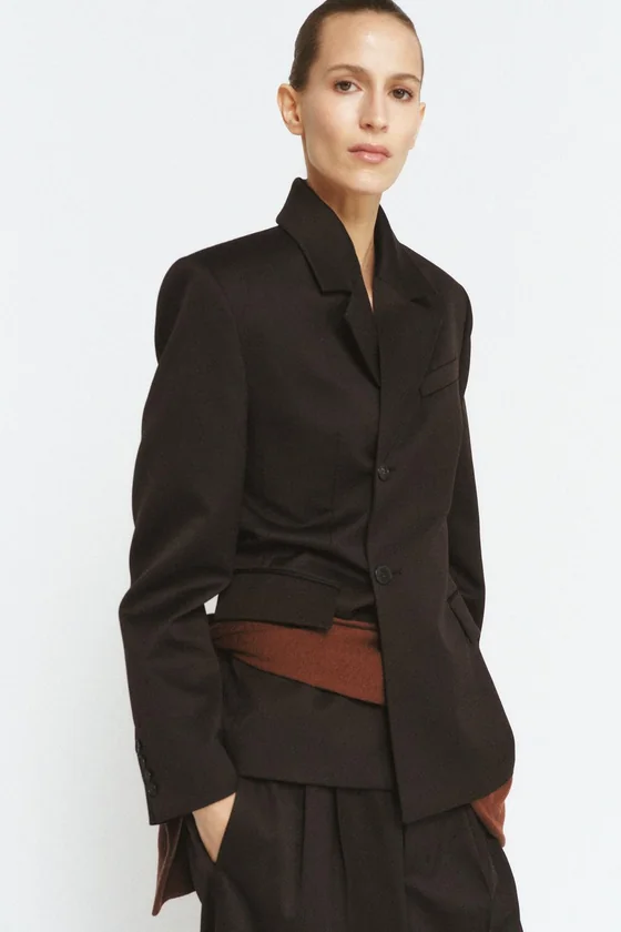 ДВУБОРТНЫЙ БЛЕЙЗЕР — коллекция Zara «ZW»