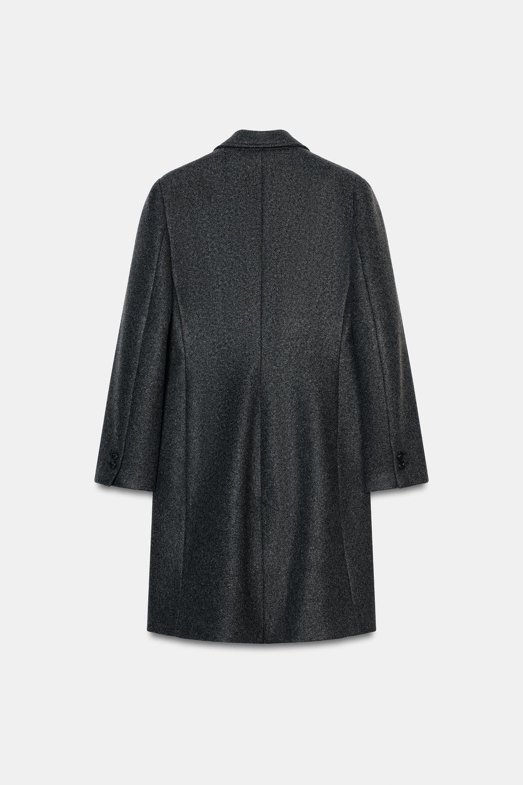 ПАЛЬТО ИЗ МЯГКОЙ ТКАНИ С ПОДПЛЕЧНИКАМИ