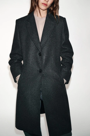 Пальто из мягкой ткани с подплечниками- Заказать в России