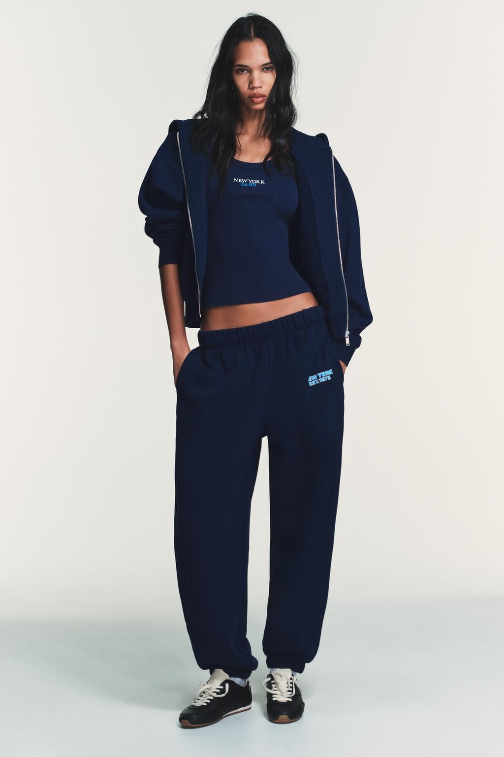 ТОЛСТОВКА С КАПЮШОНОМ И НАДПИСЬЮ