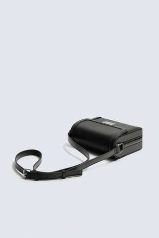 Жесткая сумка- Заказать в России