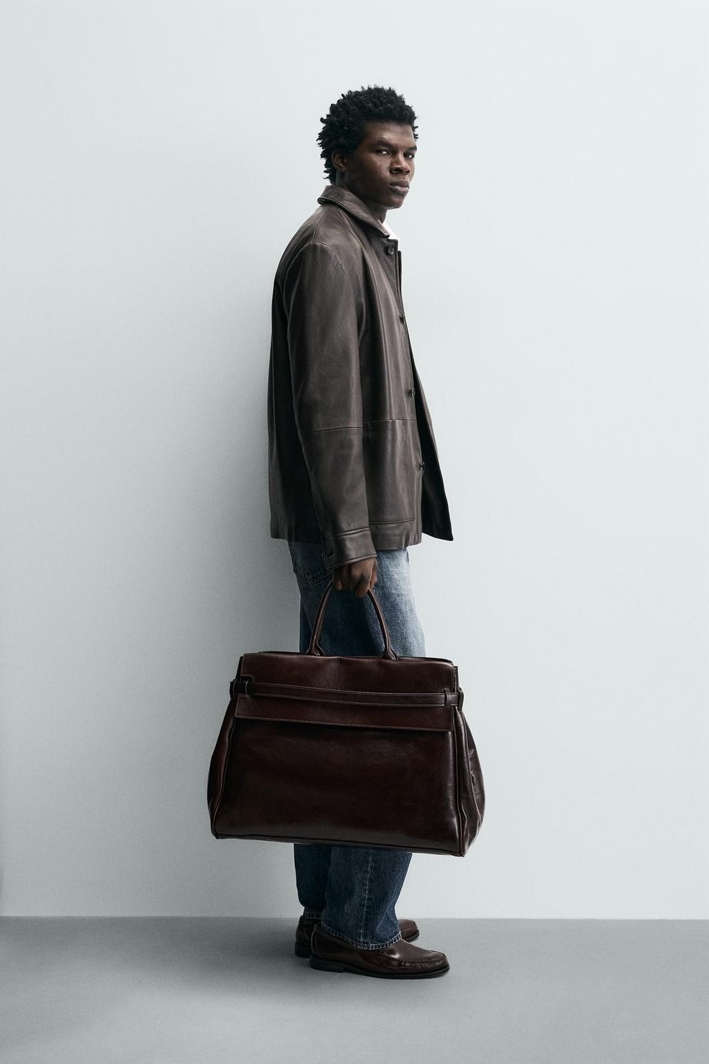 КОЖАНАЯ КУРТКА С КАРМАНАМИ